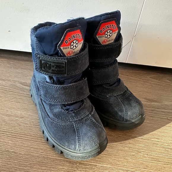 Naturino Other - Great condition on like new Naturino real wool winter bootss , 27